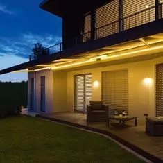 Terrassenmarkise bei Nacht